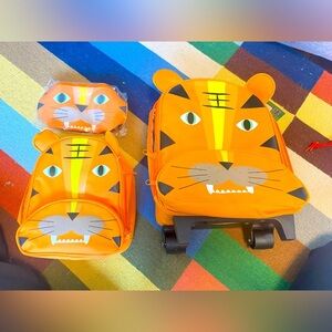 BNWT Kids Tiger school travel set trolley bag lunch bag pencil bag